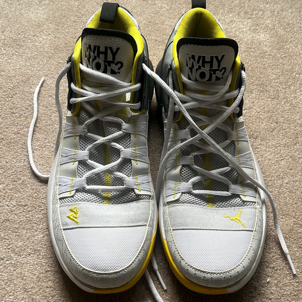 Air Jordan Why Not engineered for flight mens shoes size 10.5
